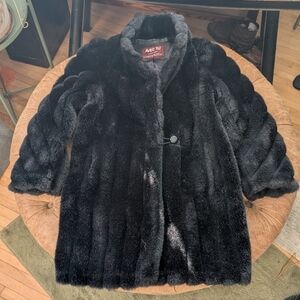 Vintage Avec Tu Faux Fur Black Coat Women's Size 10 Large Made In USA